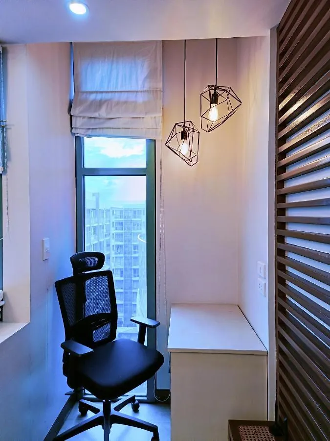 Two Palmtree Villas Across Manila Airport Terminal 3 -Jjrmk Condotel Pasay
