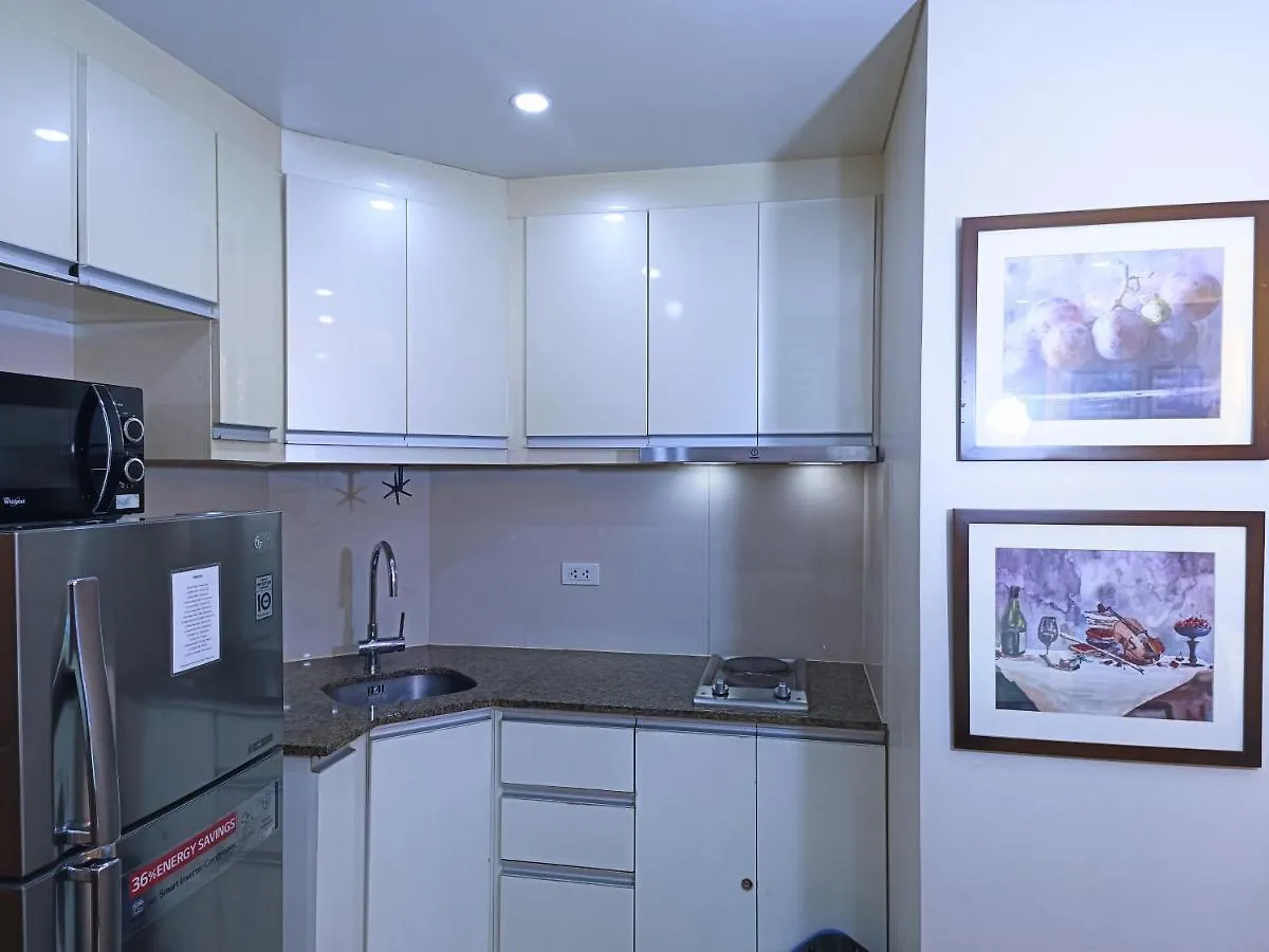 Aparthotel Two Palmtree Villas Across Manila Airport Terminal 3 -Jjrmk Condotel Pasay Philippines