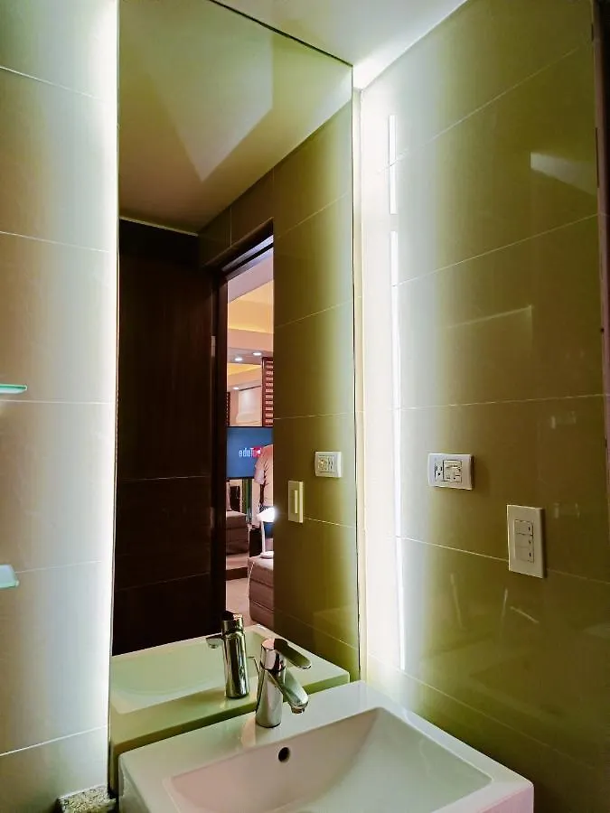 Aparthotel Two Palmtree Villas Across Manila Airport Terminal 3 -Jjrmk Condotel Pasay Philippines