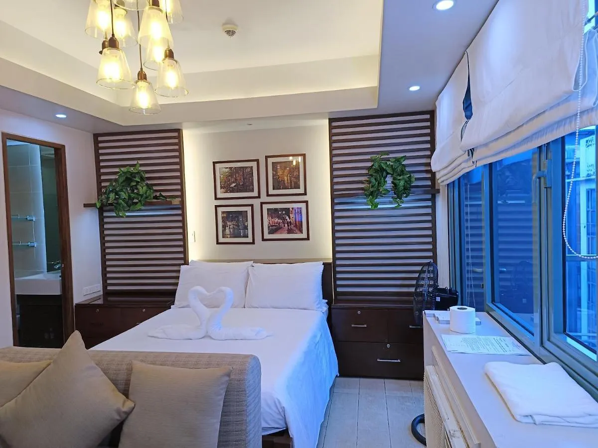 Two Palmtree Villas Across Manila Airport Terminal 3 -Jjrmk Condotel Pasay