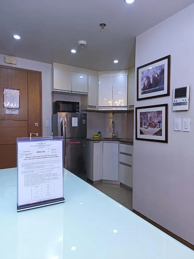 Two Palmtree Villas Across Manila Airport Terminal 3 -Jjrmk Condotel Pasay Aparthotel